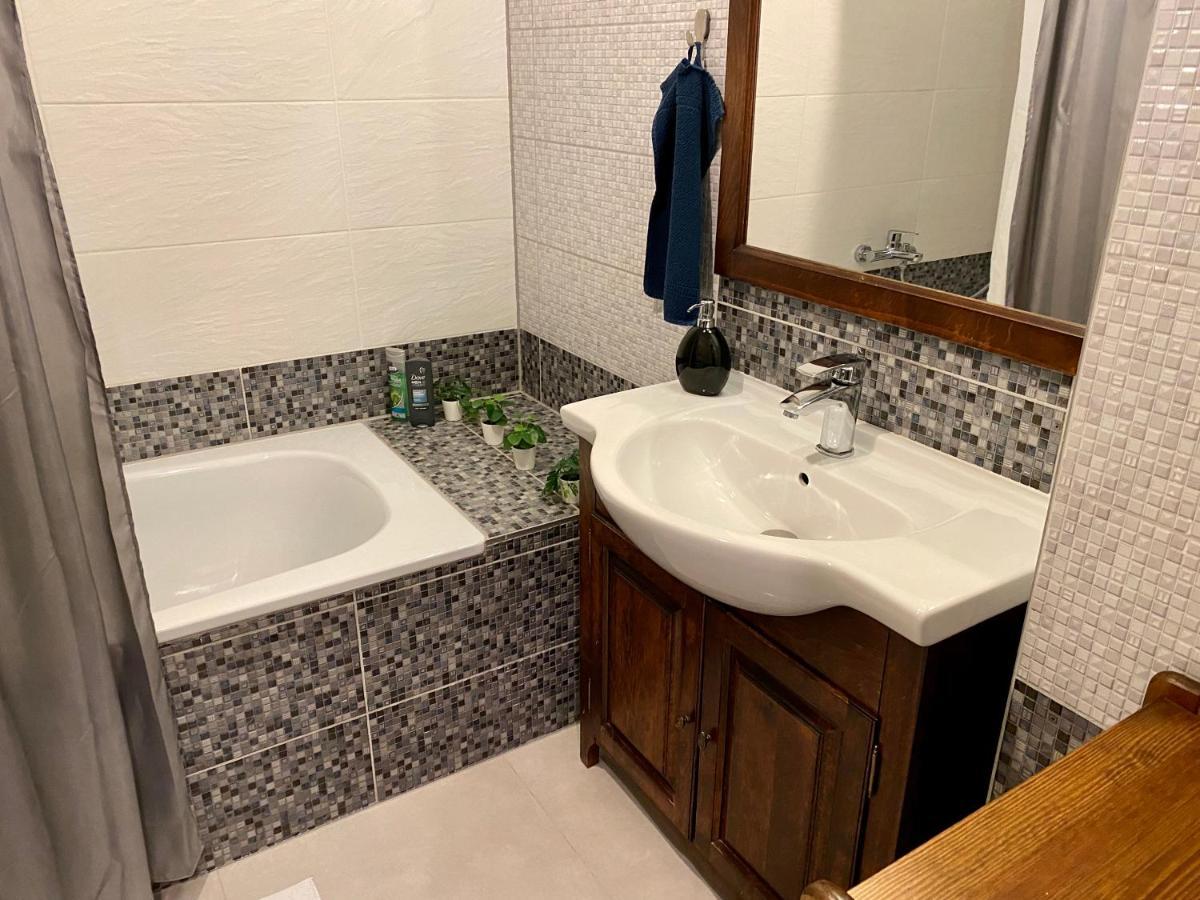 Royal City Centre Apartment Poprad Eksteriør billede