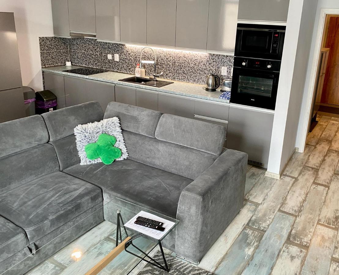 Royal City Centre Apartment Poprad Eksteriør billede