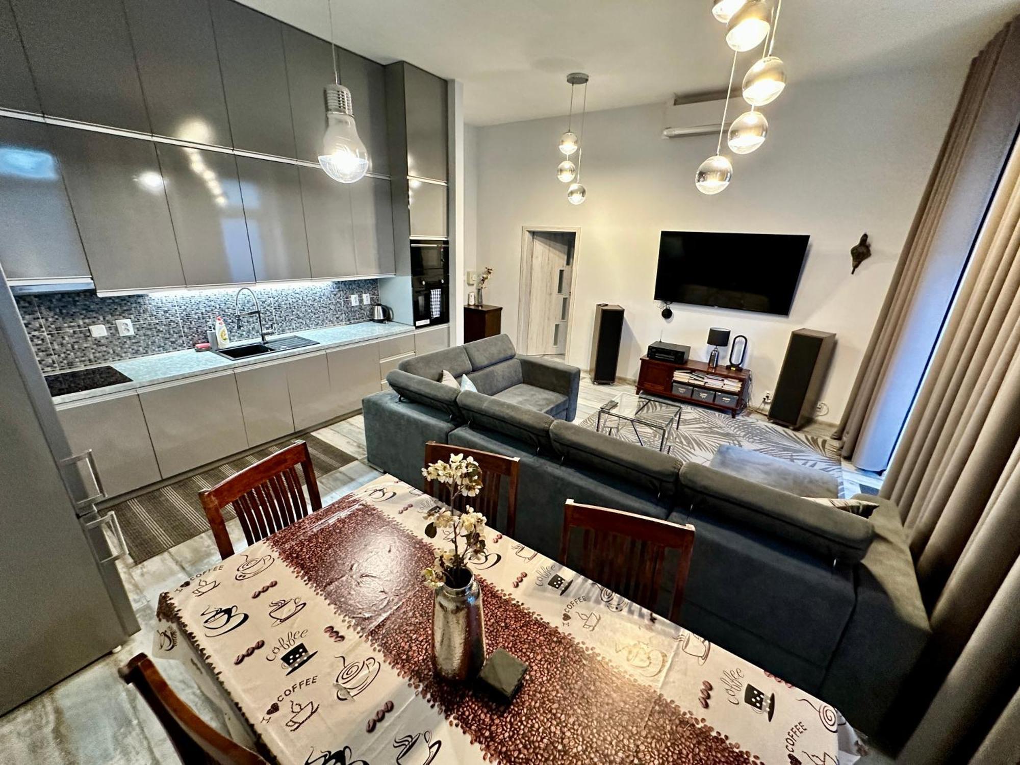 Royal City Centre Apartment Poprad Eksteriør billede