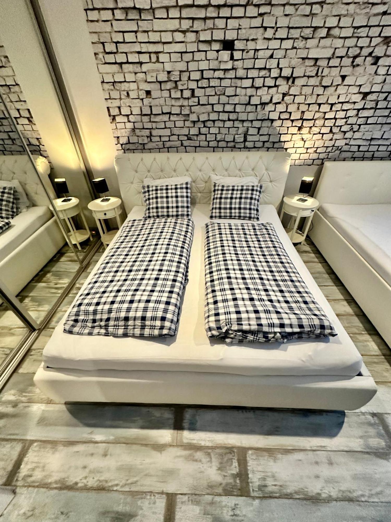 Royal City Centre Apartment Poprad Eksteriør billede